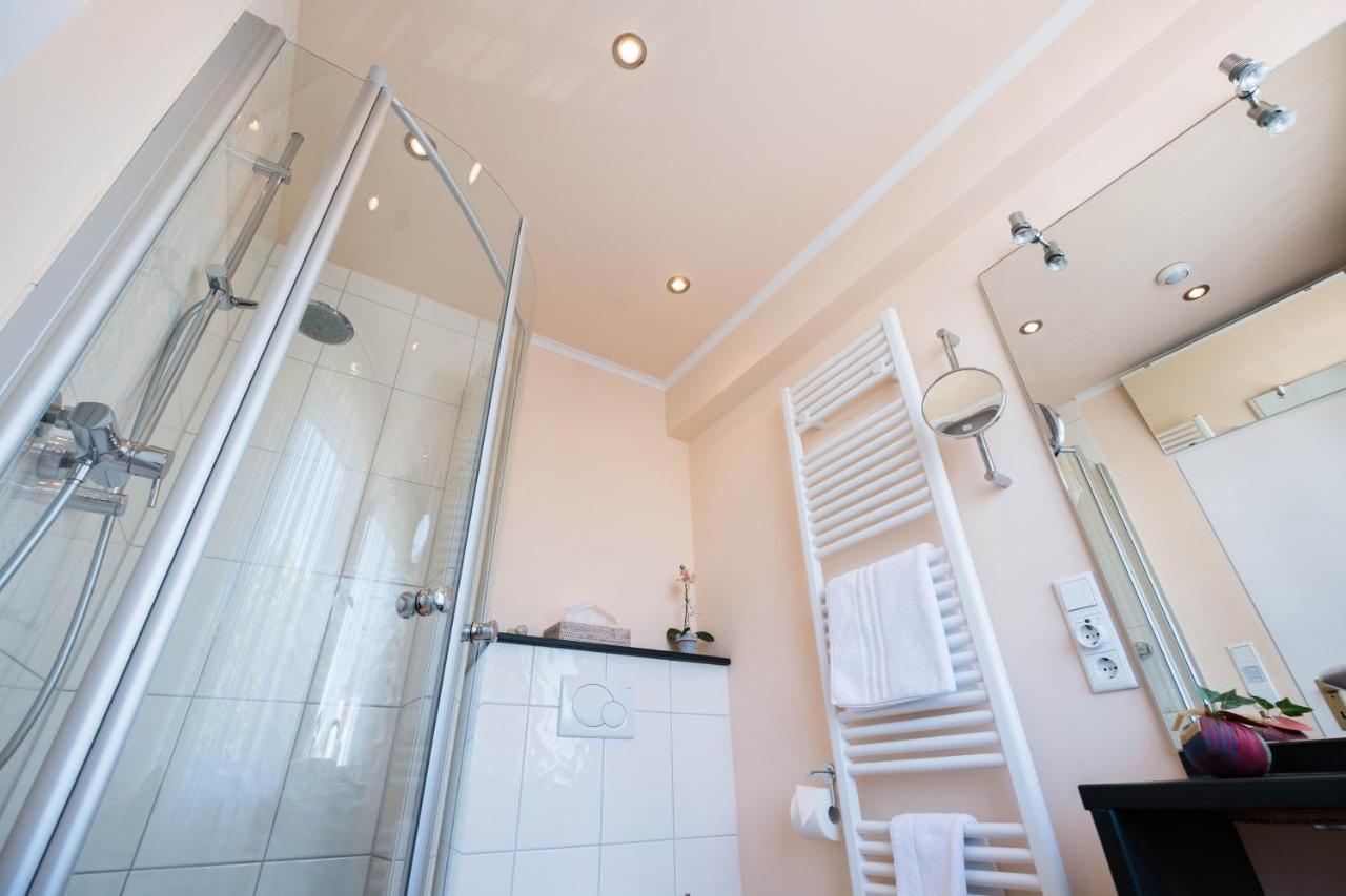 Hotel Zur Muehle Paderborn Bagian luar foto